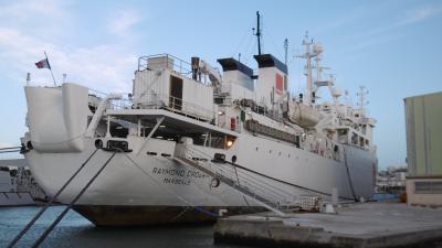 Navire "Raymond Croze" d'Orange marine qui a permis de relever le câble Ariane 2 © PP