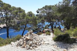 Cairn sur le Sentier Bleu. 1er juin 2022